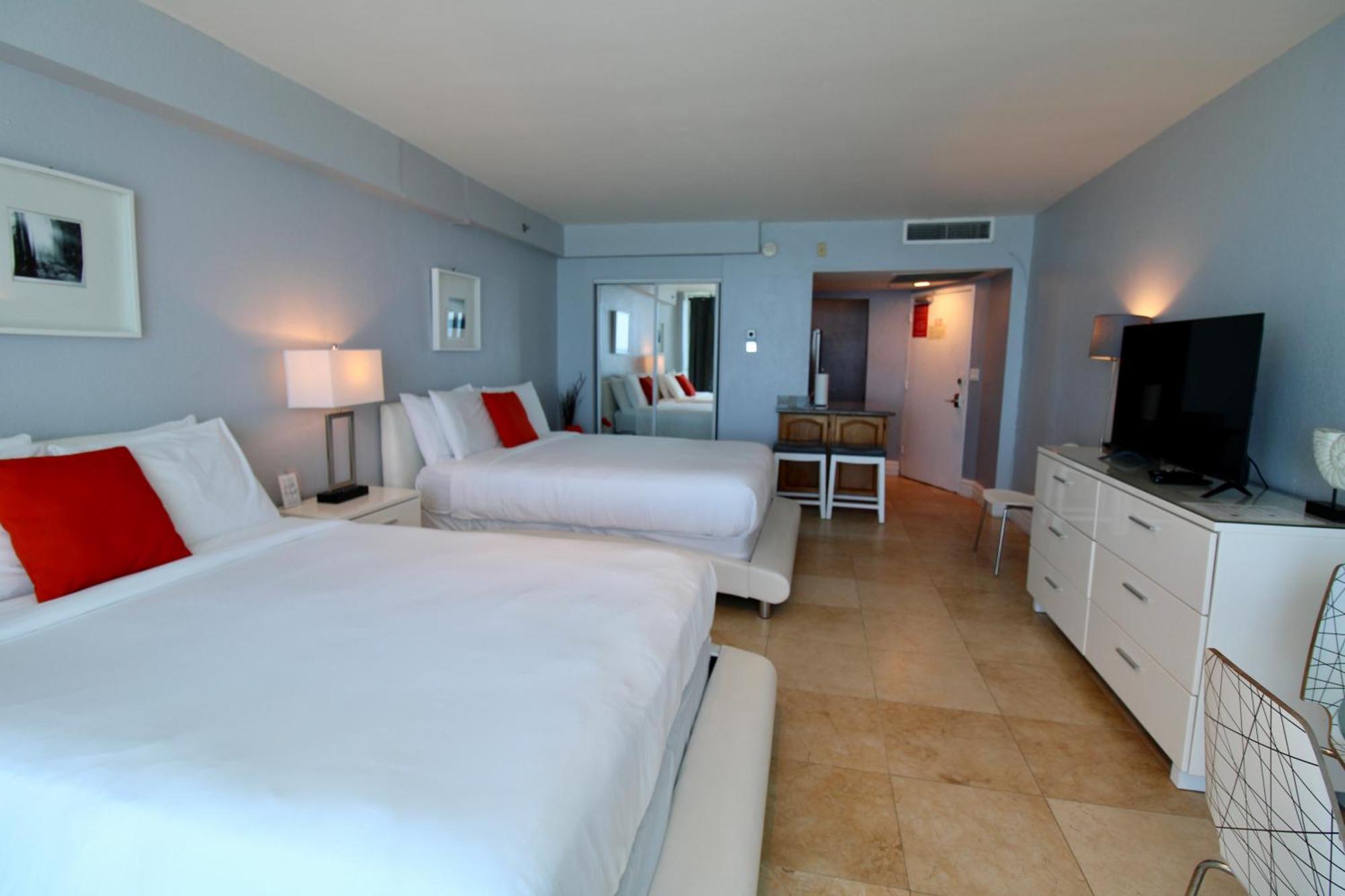 Castle 828 Oceanfront View With Balcony, Pool, Tennis, Beach Access And Free Parking! Маямі-Біч Екстер'єр фото